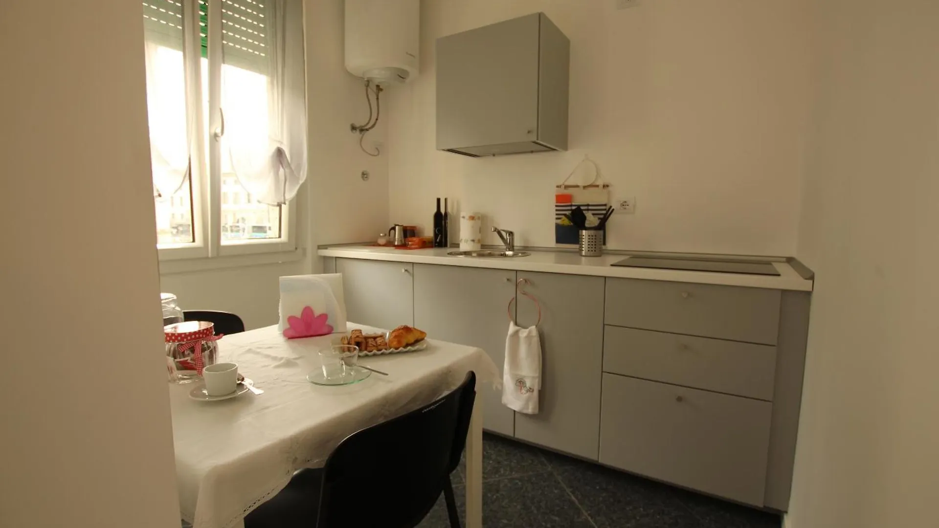 Apartment Residenza Manzoni Como Centre Italy