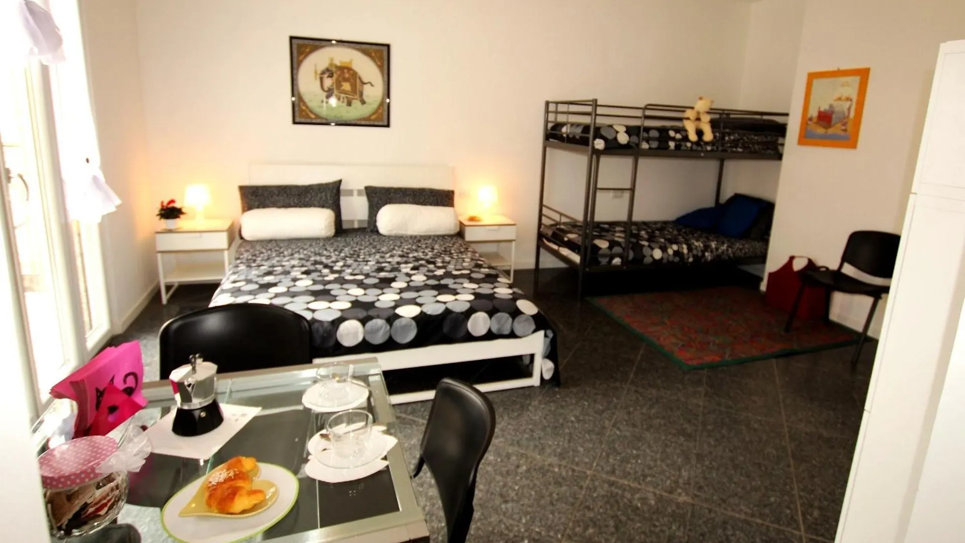 Apartment Residenza Manzoni Como Centre Italy