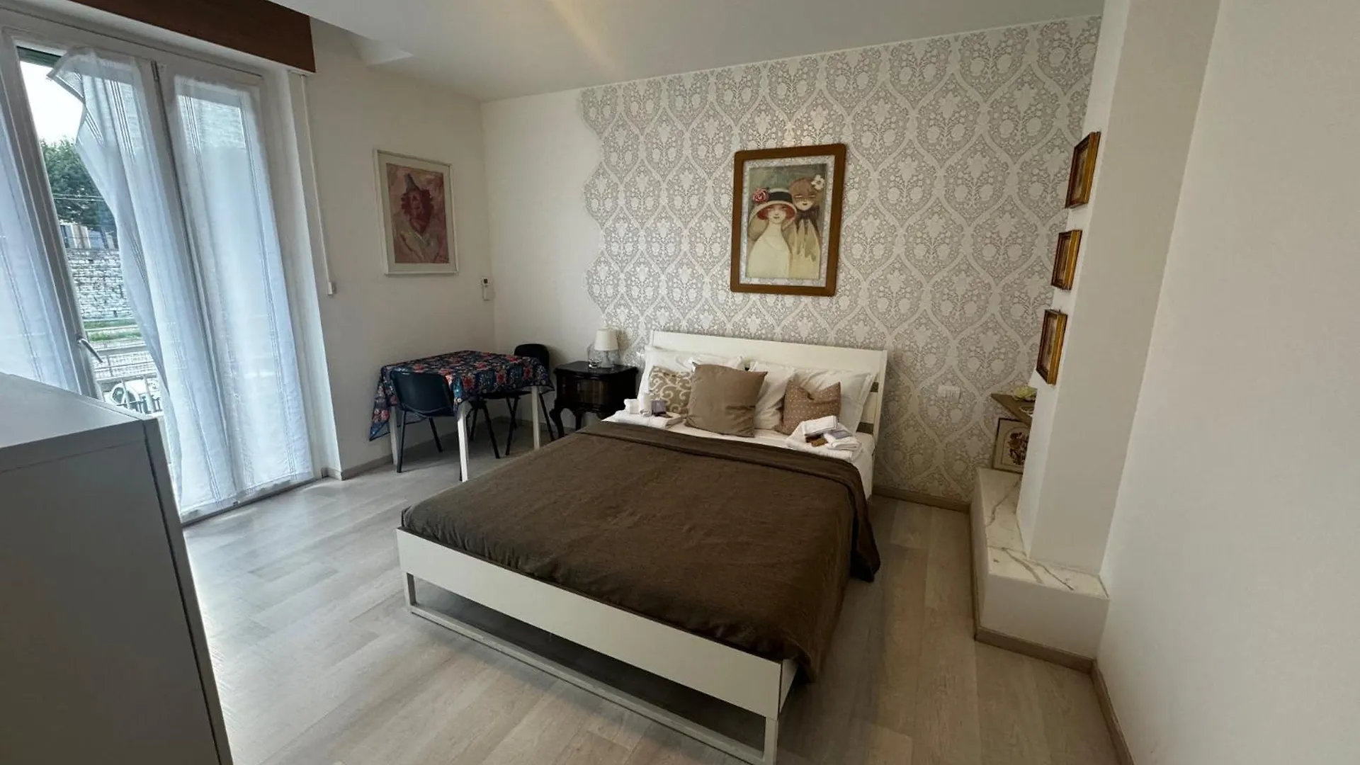 Residenza Manzoni Como Centre contacts